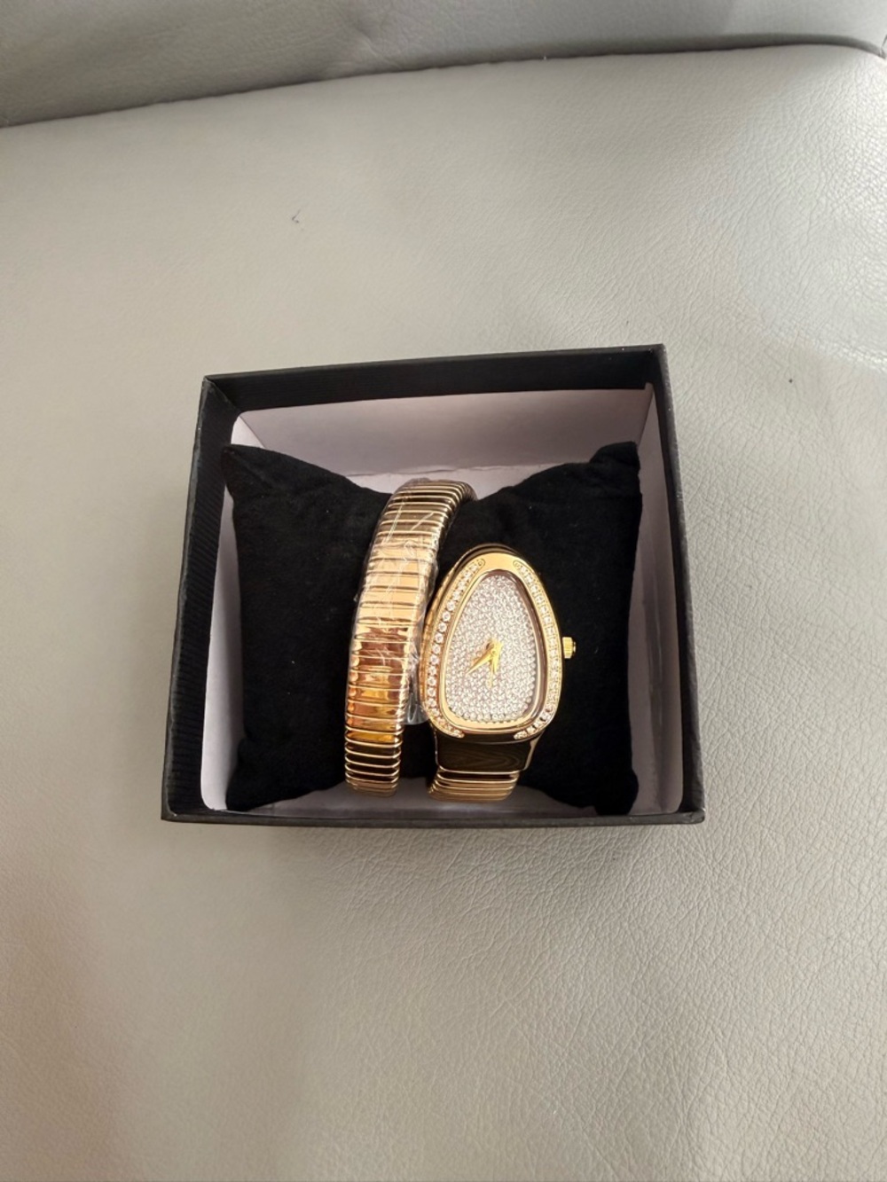 Fashion Jewelry Gold Teardrop Crystal Women's Wrap Watch